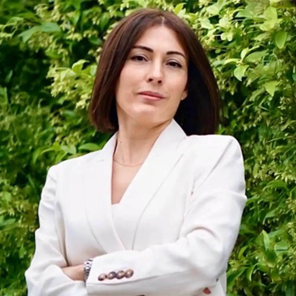Doç. Dr. Canan SOLA ÖZGÜÇ